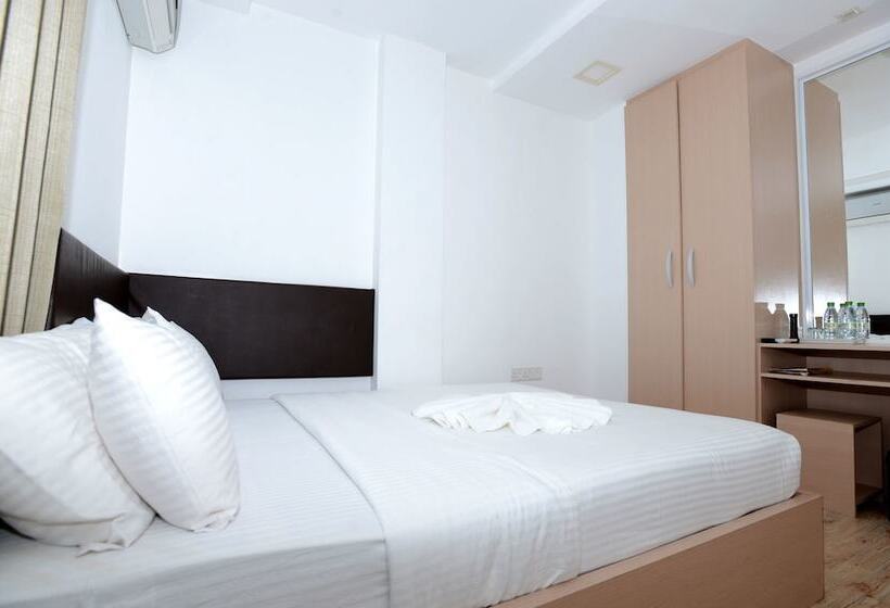 غرفة ديلوكس ثلاثية, Express Inn At Hulhumale