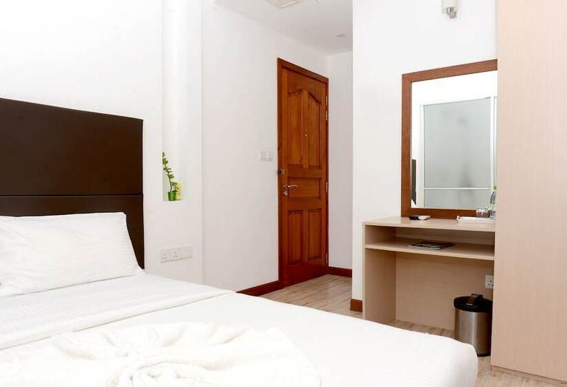 غرفة ديلوكس ثلاثية, Express Inn At Hulhumale