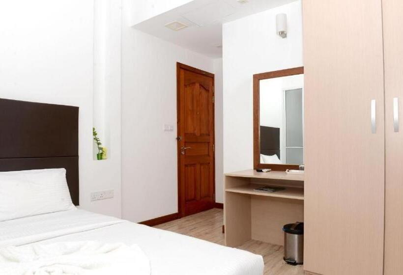 اتاق لوکس, Express Inn At Hulhumale