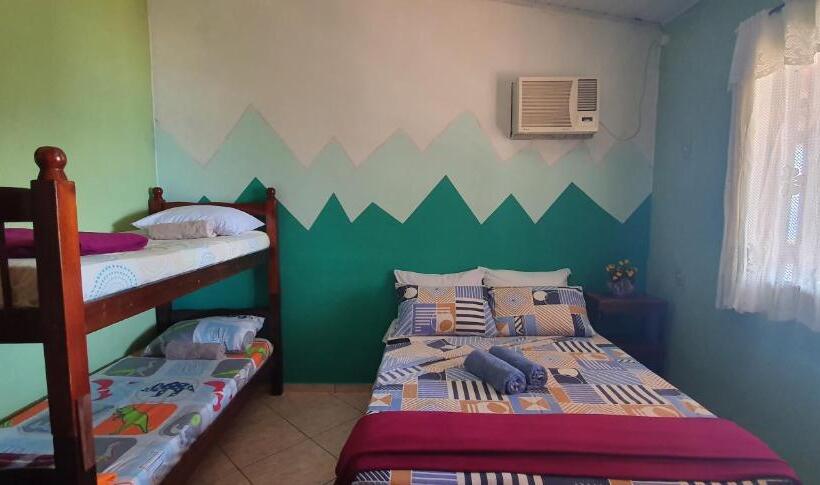 4인용 스탠다드 룸, Suítes Pouso Do Sol