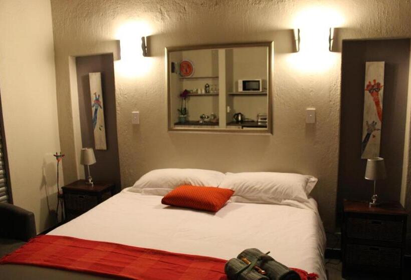 디럭스 룸, Thuhlo Lodge