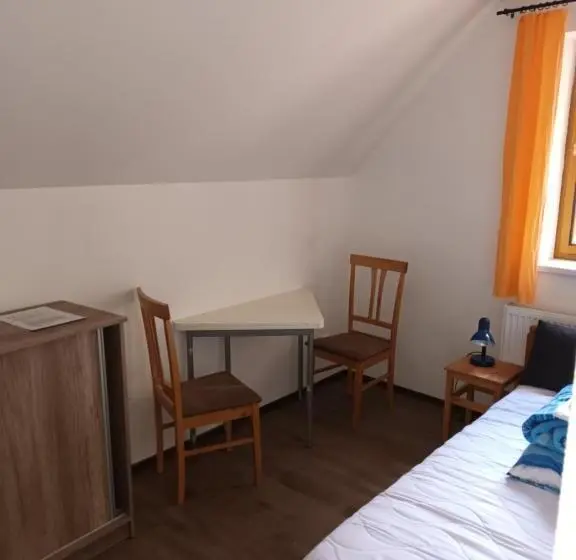 スタンダードシングルルーム, Vila Pavlínka , Apartmány Losiny