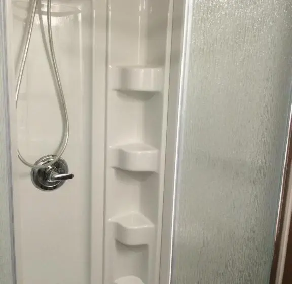 استودیوی لوکس, Water Suites