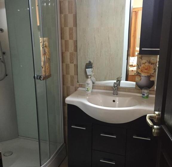 غرفة قياسية, Casa Belazur