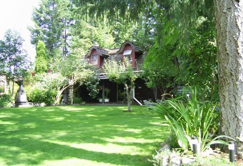 דירת חדר, Garden House