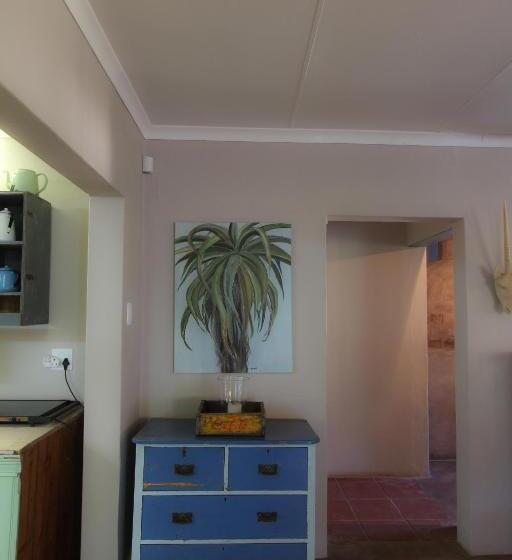 בית, חדר שינה 1, Lavender Trout Guest Farm