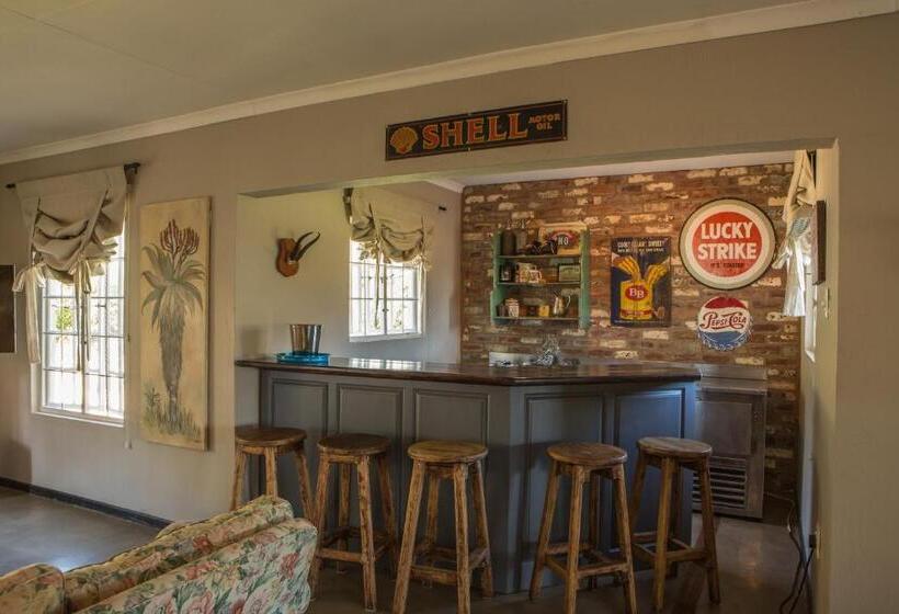 בית, חדר שינה 1, Lavender Trout Guest Farm