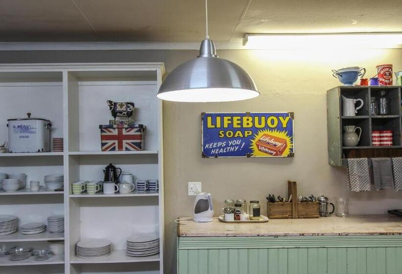 בית, חדר שינה 1, Lavender Trout Guest Farm