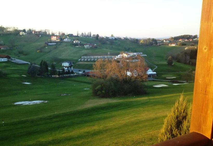 חדר סטנדרט עם מרפסת, Kunstcafe Rooms