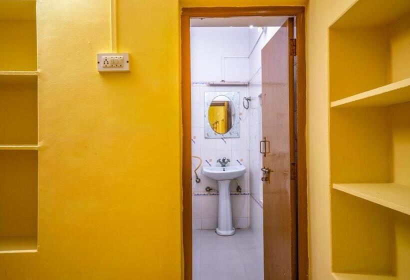 اتاق لوکس با بالکن, Crazy Camel Hotel & Safari