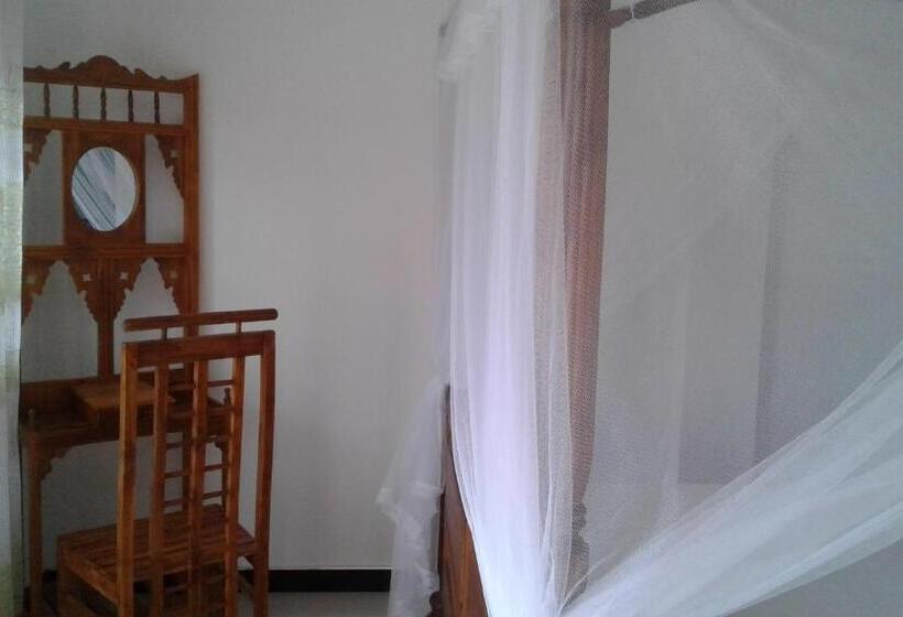 اتاق استاندارد با بالکن, Green View Guest