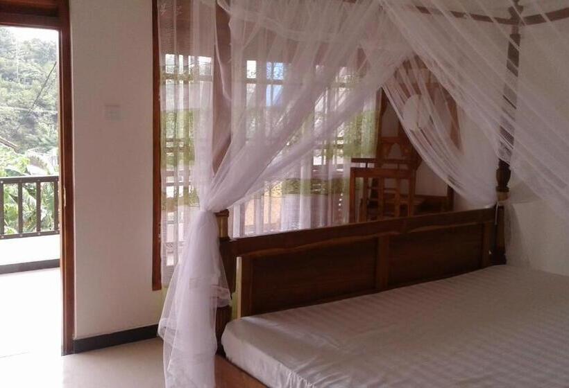 غرفة قياسية مزوَّدة بشُرفة, Green View Guest