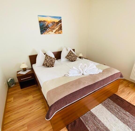 اتاق استاندارد سه تخته با بالکن, Vila Mlynica