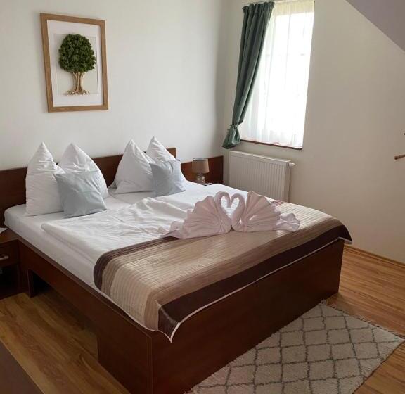 سوییت, Vila Mlynica