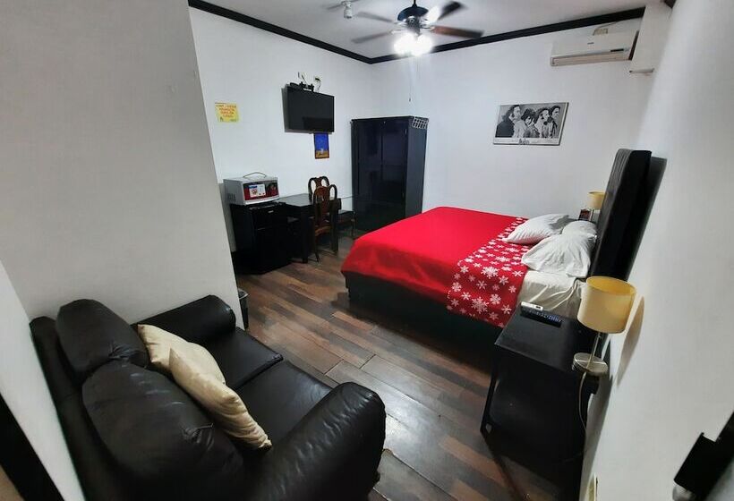 استودیوی استاندارد, Garcias Suites Y
