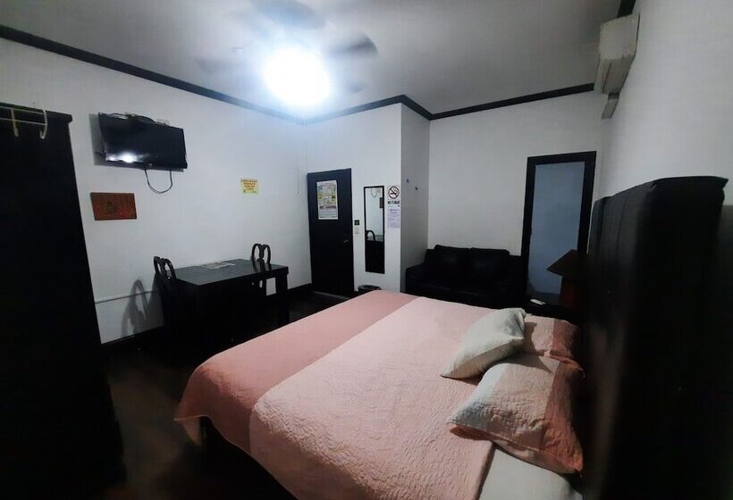 استودیوی استاندارد, Garcias Suites Y