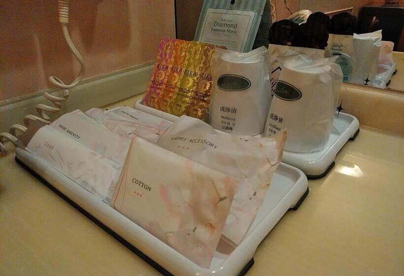 غرفة قياسية فردية, Liberty Kochi