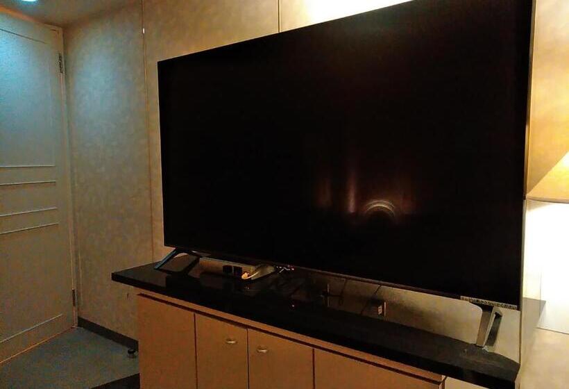 غرفة قياسية فردية, Liberty Kochi