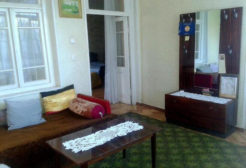 اتاق استاندارد, Guesthouse Angelina Koko