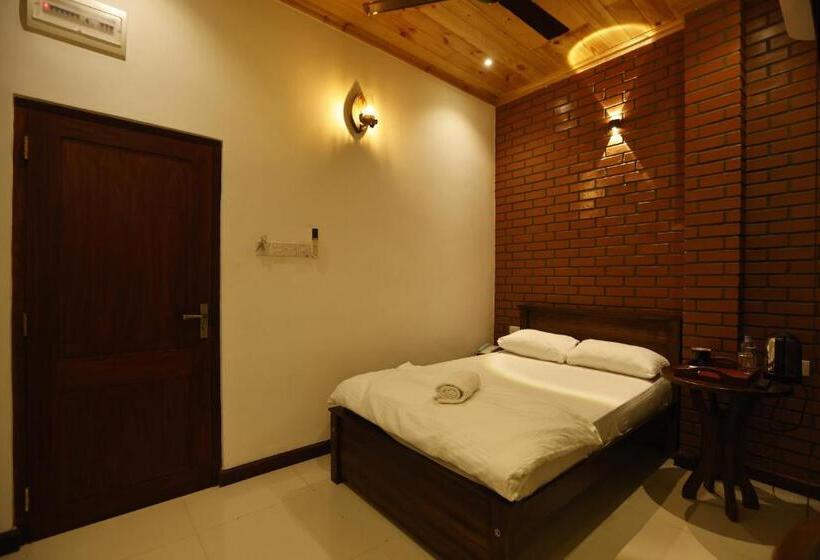 Quarto Estandar Individual, J