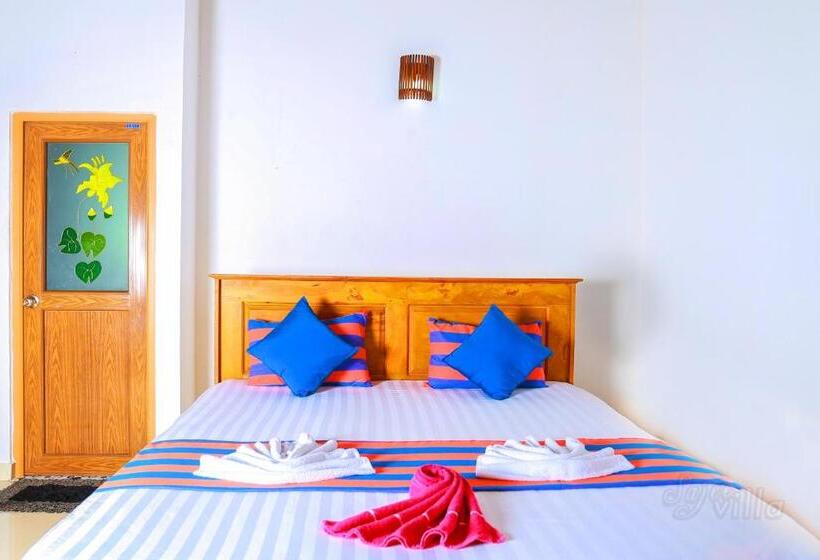 Basis 3-Bett-Zimmer, Sajee Villa