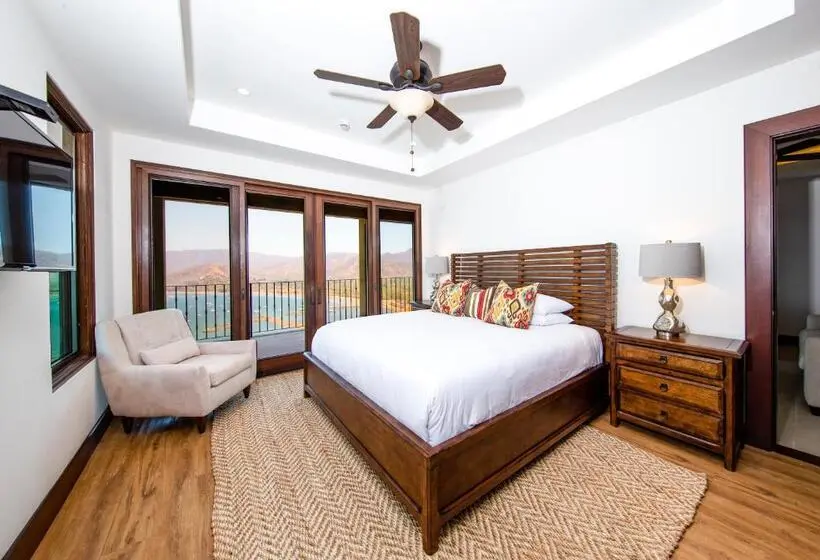海の見える3ベッドルームアパートメント, 360 Splendor Del Pacifico Residences