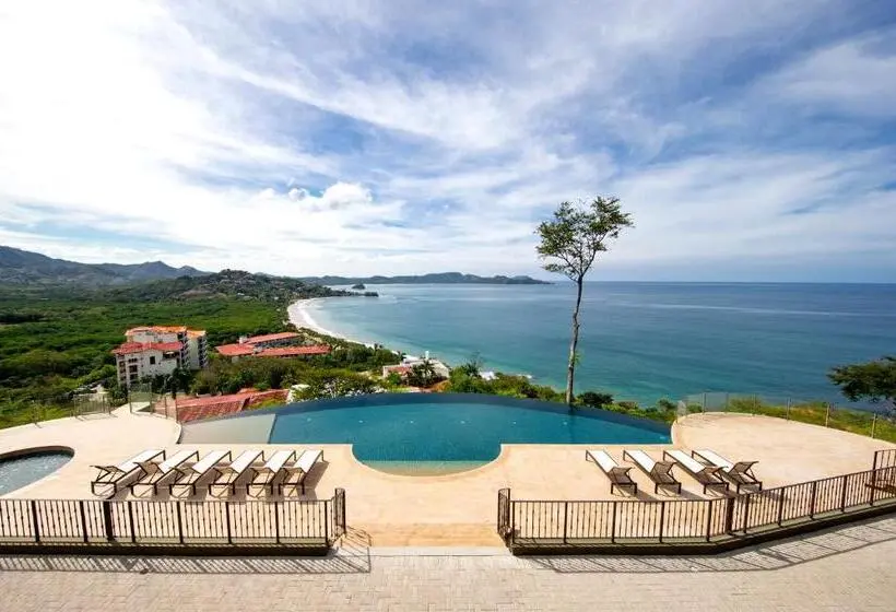 海の見えるスタンダードスタジオ, 360 Splendor Del Pacifico Residences