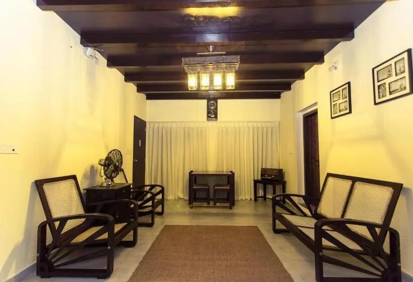 Deluxe-huone King-vuode, Crayons Guest House Munnar