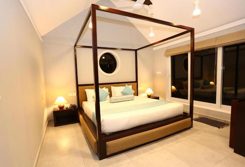 Standard Room King Size Bed, Crayons Guest House Munnar