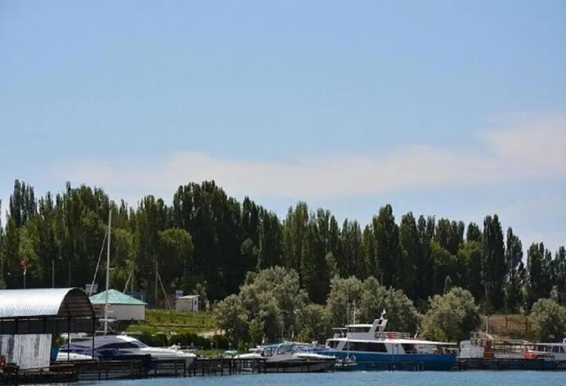 اتاق لوکس با بالکن, Guest House Albatros