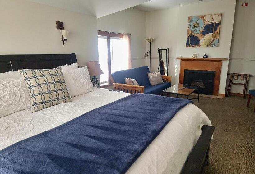 带大床的套房, The Heron Inn And Day Spa