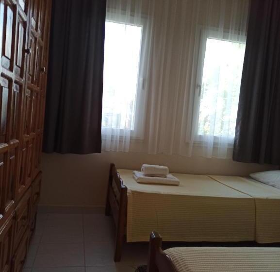 جناح مطلّ علي حمام السباحة, Işıl Suit Apart Otel