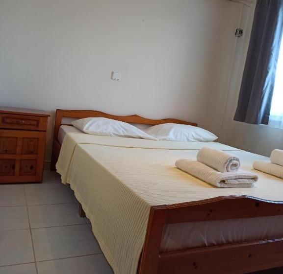 جناح جونيور مطلّ علي حمام السباحة, Işıl Suit Apart Otel