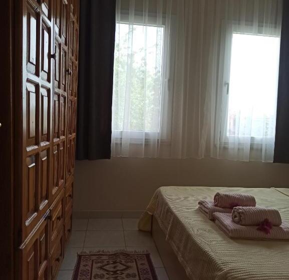 小型套房带泳池景, Işıl Suit Apart Otel