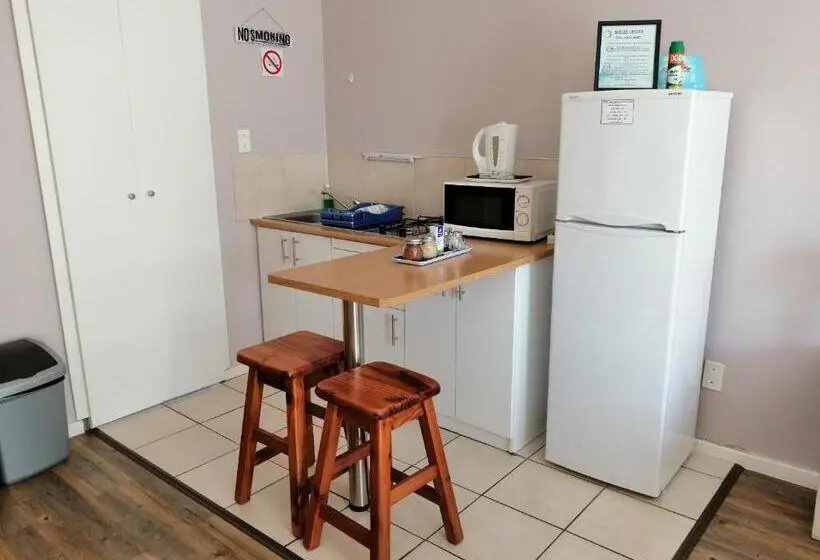 スタンダードルーム, 10 Windell Self Catering Accommodation