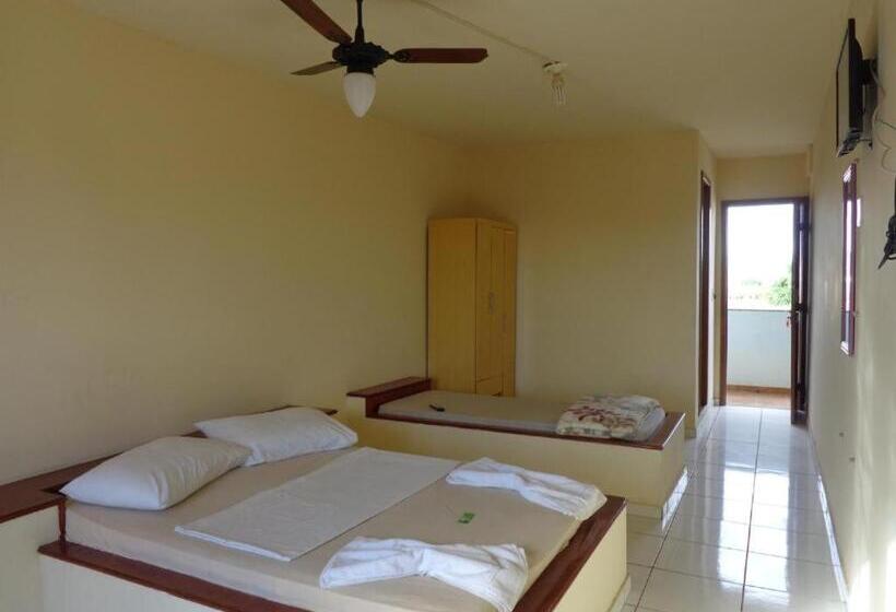 标准三人间, Pousada Gira Sol