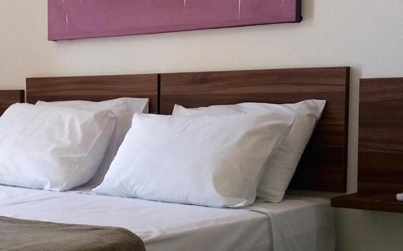 Апартаменты Deluxe 1 Спальня, Ravenala Hotel Boutique