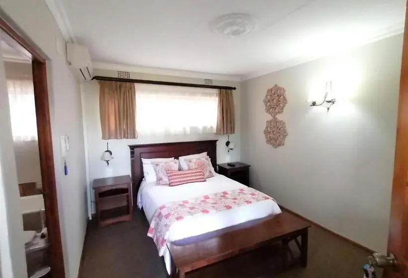 プールビュースタンダードルーム, Van Dykshuis Guest House