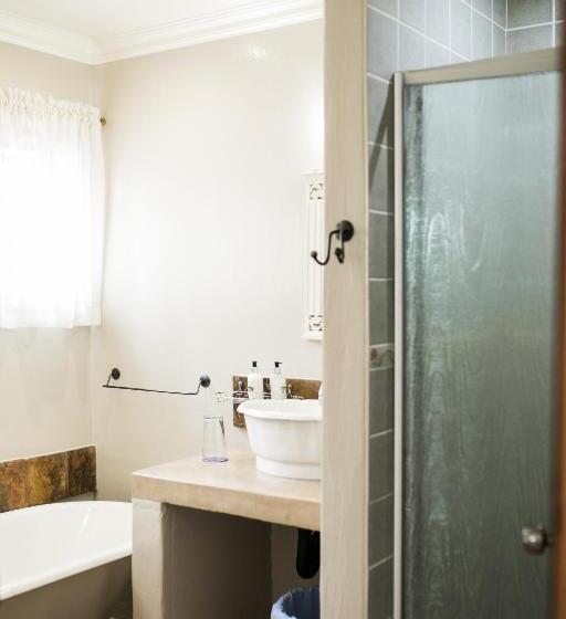 Номер Стандарт Вид на Бассейн, Van Dykshuis Guest House