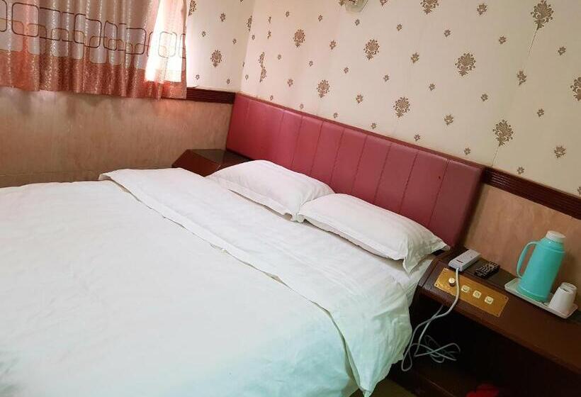 اتاق استاندارد یک نفره, Astronaut S