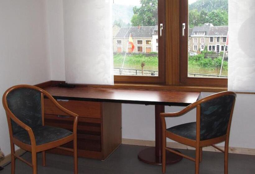 סטודיו סטנדרט, מיטה זוגית, Stone Station