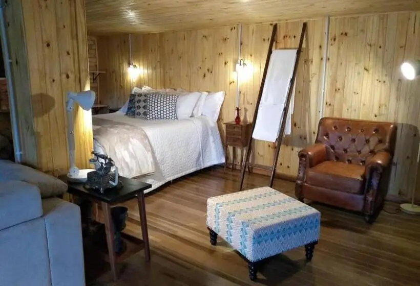 キングサイドベッドのスタンダードワンルーム, Parador Hampel