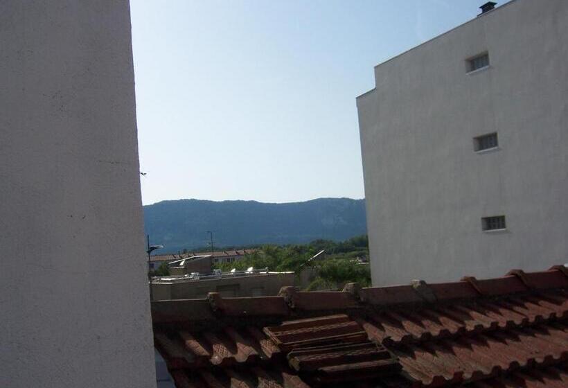 Номер Economy, Relais Sud