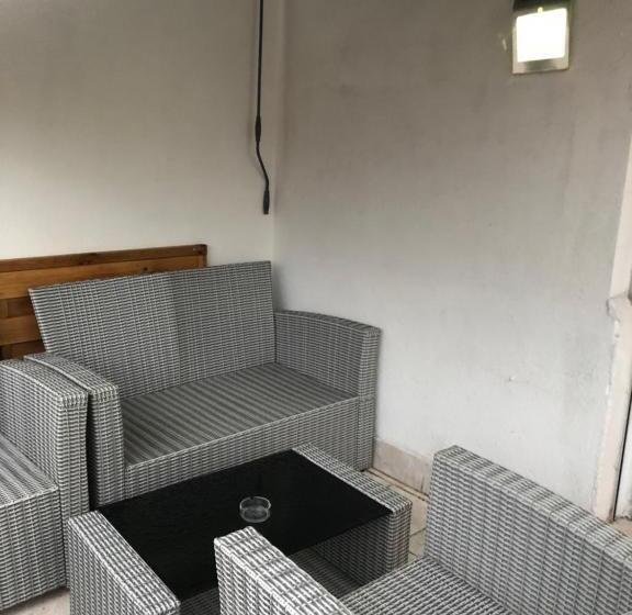 Номер Economy, Relais Sud