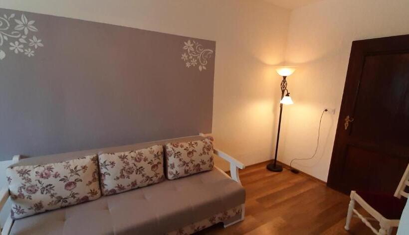 1 Bedroom Deluxe Apartment, Gasthof Clara