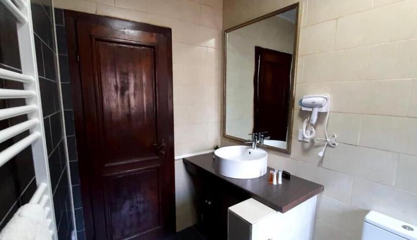 Standard Room King Size Bed, Gasthof Clara