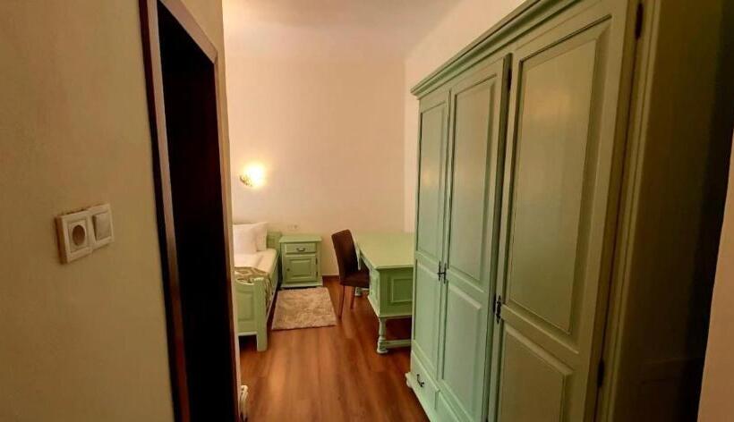 Standard Room King Size Bed, Gasthof Clara