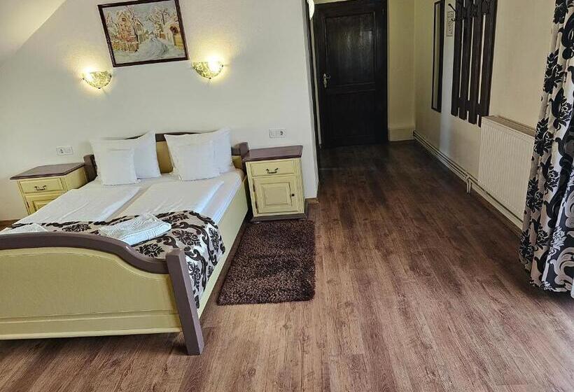 Deluxe Family Room, Gasthof Clara