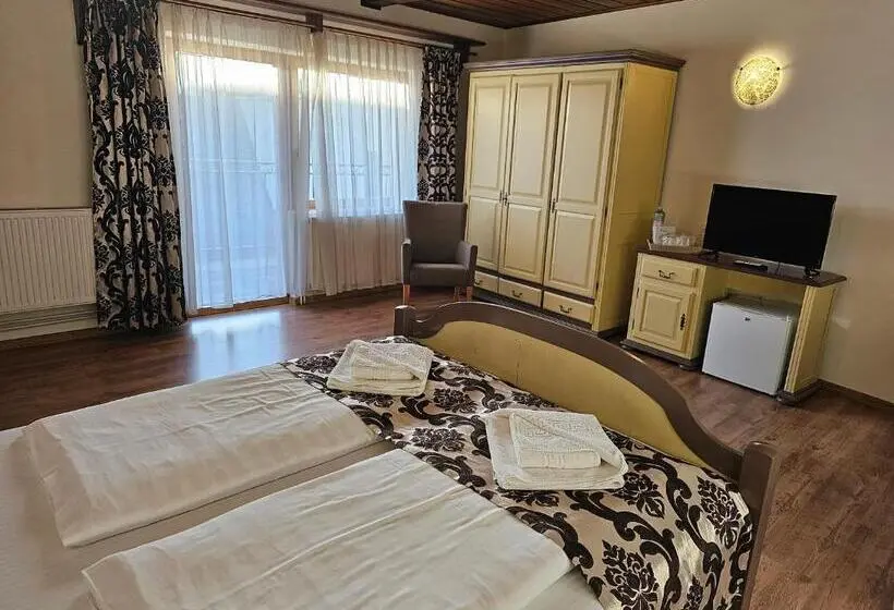 Deluxe Family Room, Gasthof Clara