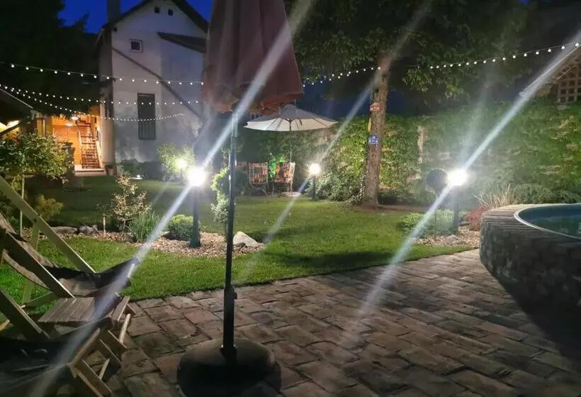 اتاق استاندارد, Guest House Relić